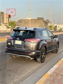 تۆیۆتا ڕاڤ 4